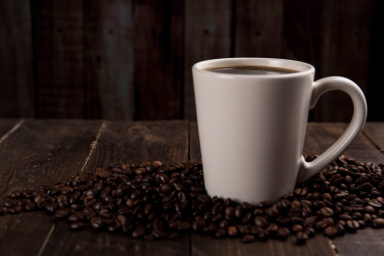 Hoeveel cafeïne in koffie? Kafea.nl Hoeveel cafeïne in koffie? Kafea.nl