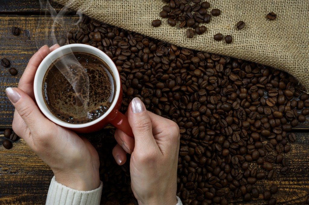 Mogelijke gevolgen van koffie en energiedrankjes