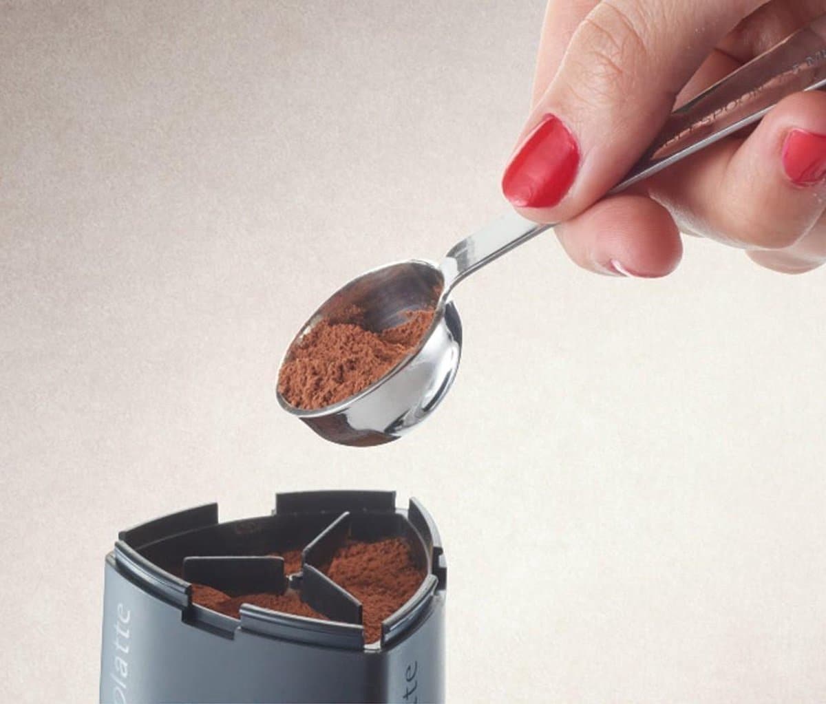 Meegeleverde accessoires cacaostrooier Meegeleverde accessoires cacaostrooier